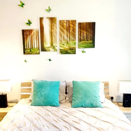 A Brand New Flat With 3 Bedrooms & 3 Baths In Zone 1 Angel For Max 9 Ppl London Exterior photo
