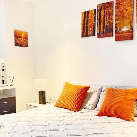 A Brand New Flat With 3 Bedrooms & 3 Baths In Zone 1 Angel For Max 9 Ppl London Exterior photo