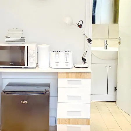 A Brand New Flat With 3 Bedrooms & 3 Baths In Zone 1 Angel For Max 9 Ppl London Exterior photo