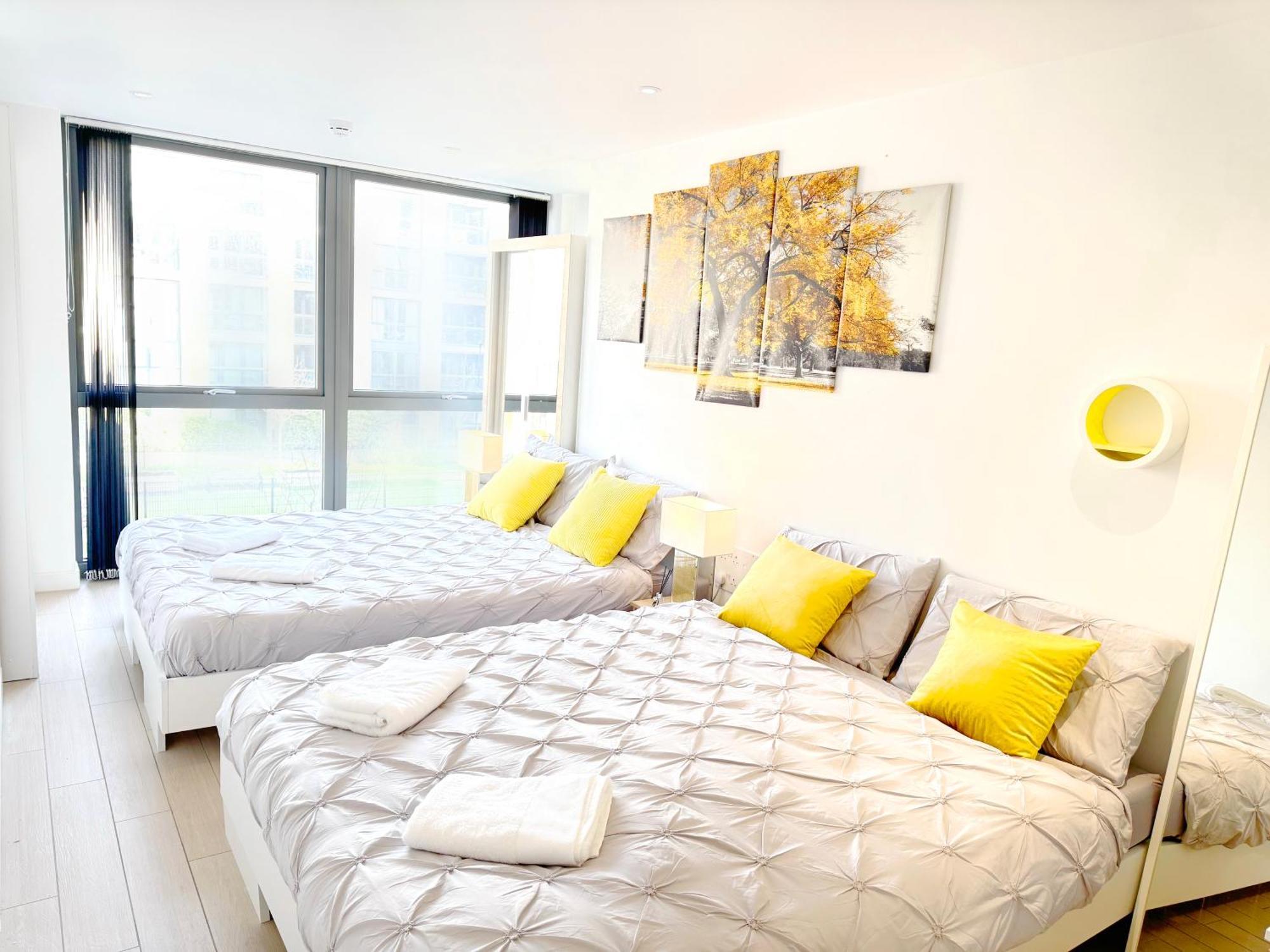 Проживание в семье A Brand New Flat With 3 Bedrooms & 3 Baths In Zone 1 Angel For Max 9 Ppl *