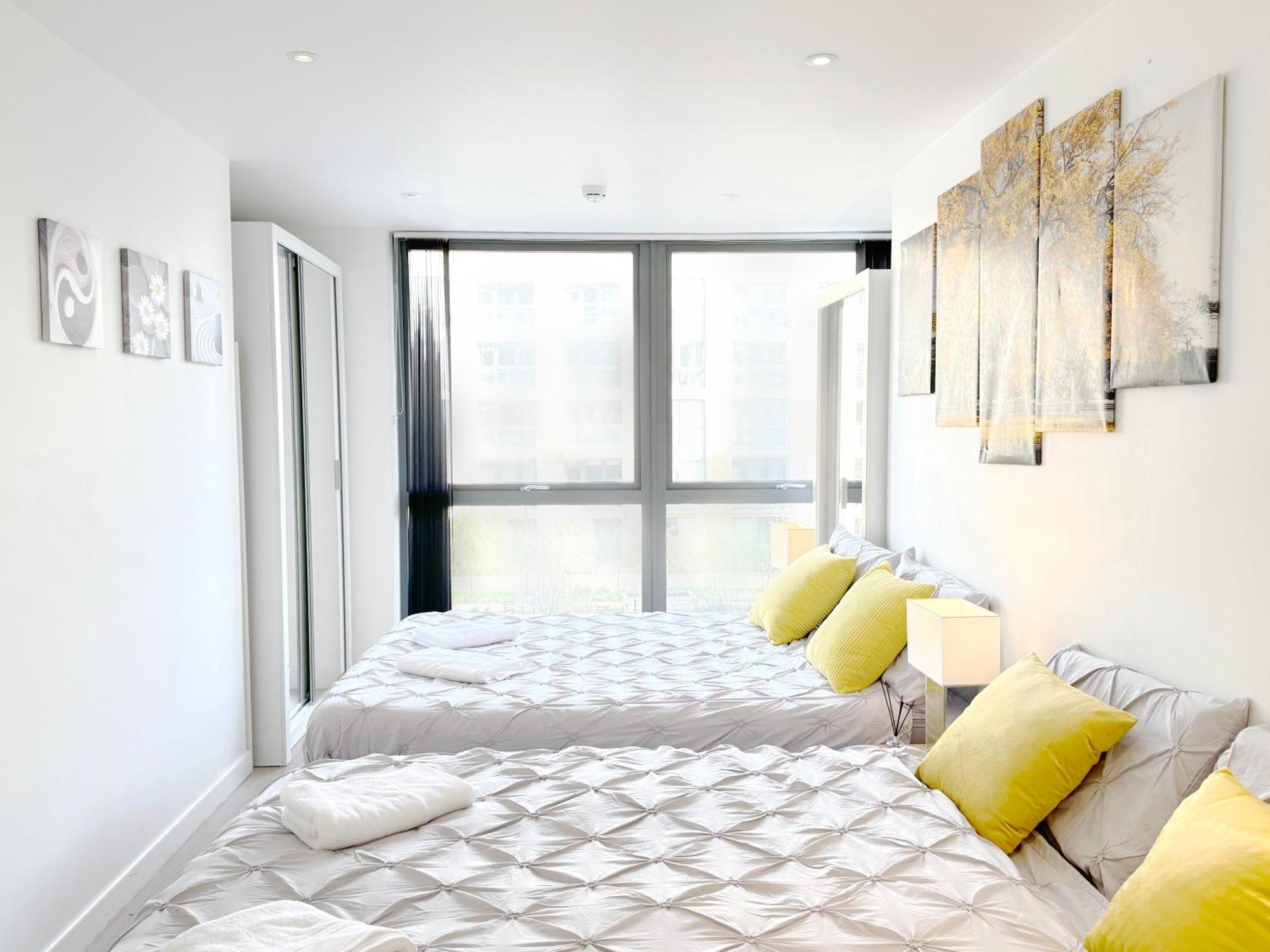 Проживание в семье A Brand New Flat With 3 Bedrooms & 3 Baths In Zone 1 Angel For Max 9 Ppl