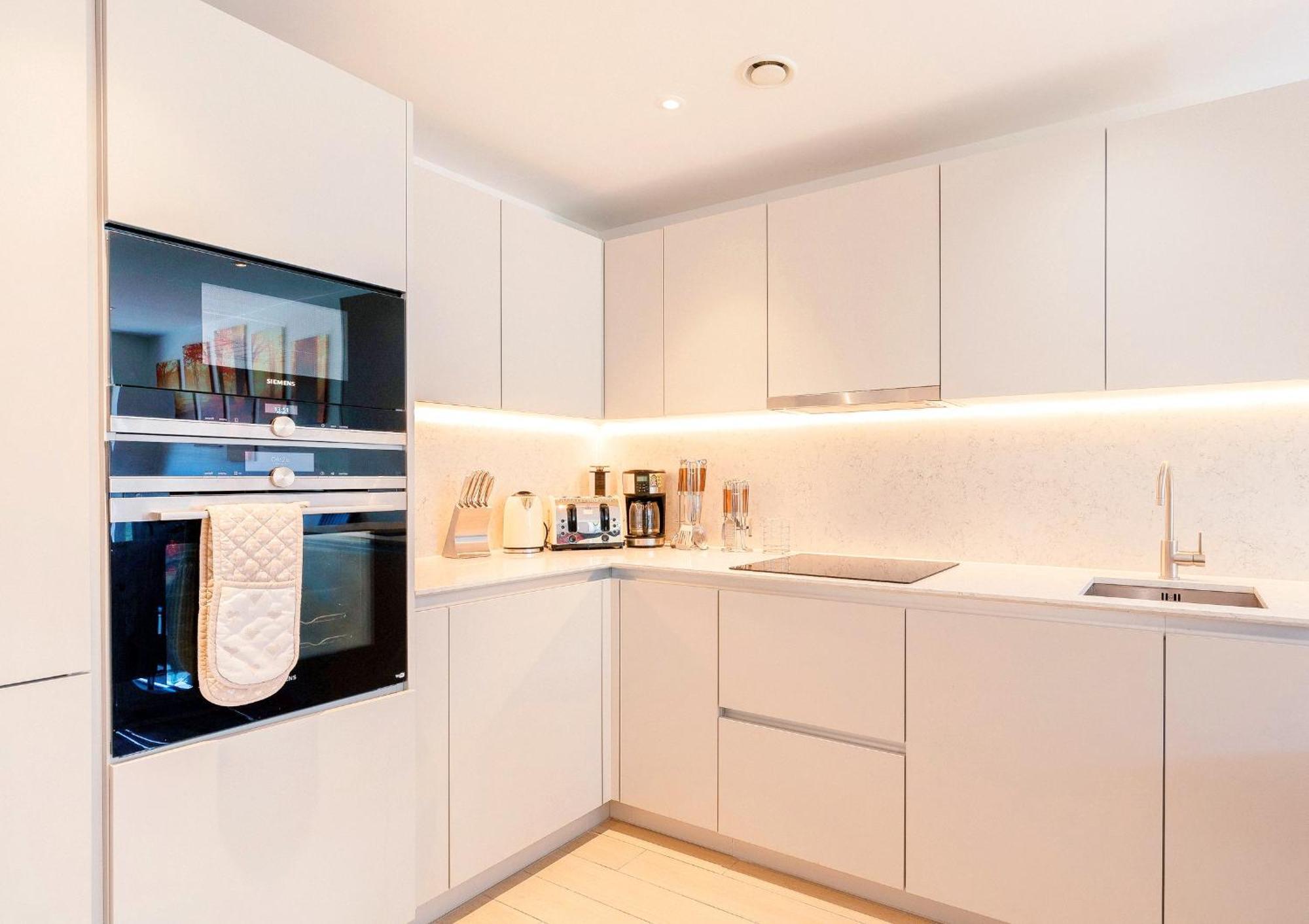 Проживание в семье A Brand New Flat With 3 Bedrooms & 3 Baths In Zone 1 Angel For Max 9 Ppl Лондон